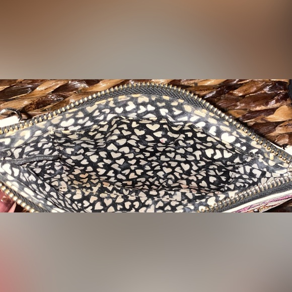 Brighton Gotta Have Heart Pouch Brighton clutch White Multi Brighton bag Handbag - Picture 4 of 5